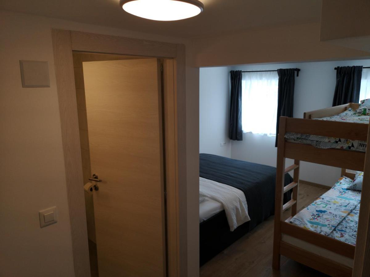 Mega Hostel Krapina Exteriör bild