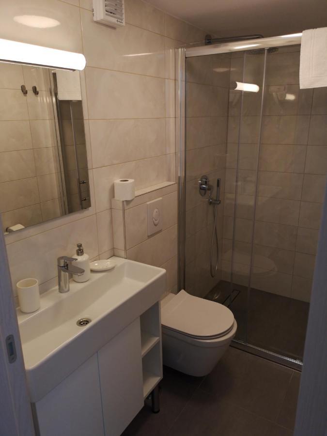 Mega Hostel Krapina Exteriör bild